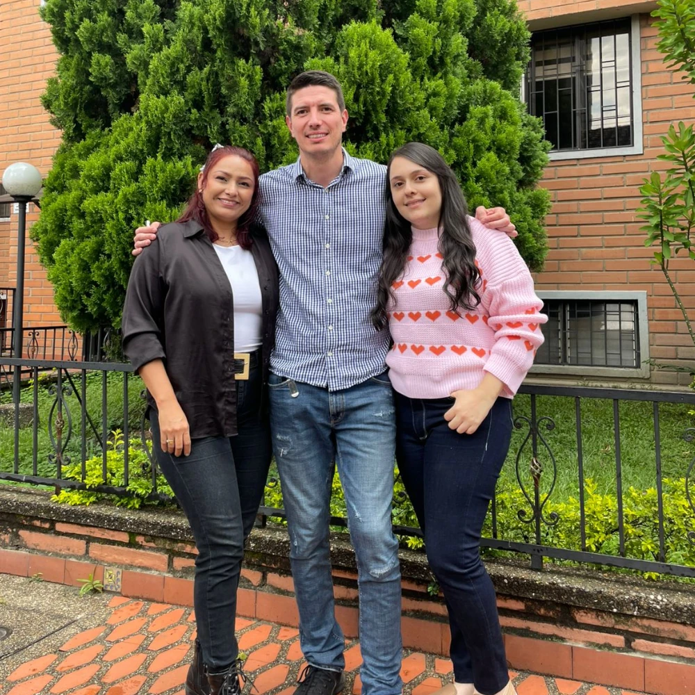 Salud Sin Fronteras Equipo Nosotros